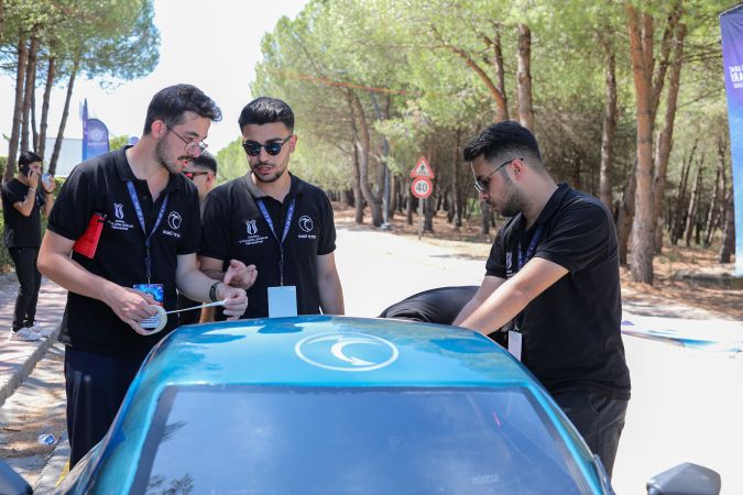 SUBÜ araçları Teknofest 2024’e 3 kupa ile başladı