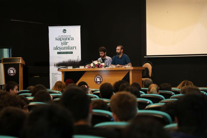Şairler şiirleriyle öğrencilere unutulmaz anlar yaşattı