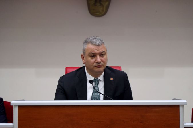 Sakarya’nın yeni yatırımlarına meclis onayı: Ulaşıma 5 yeni metrobüs geliyor