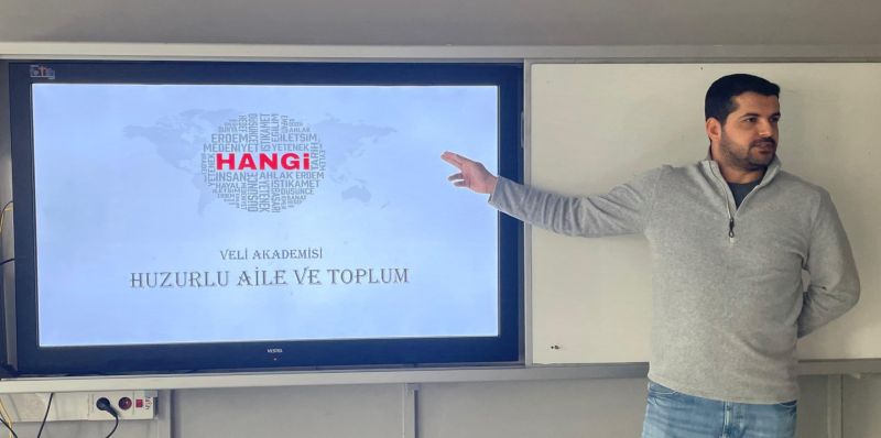 Veli Akademisinde İlk Ders; Huzurlu Toplum Ve Aile