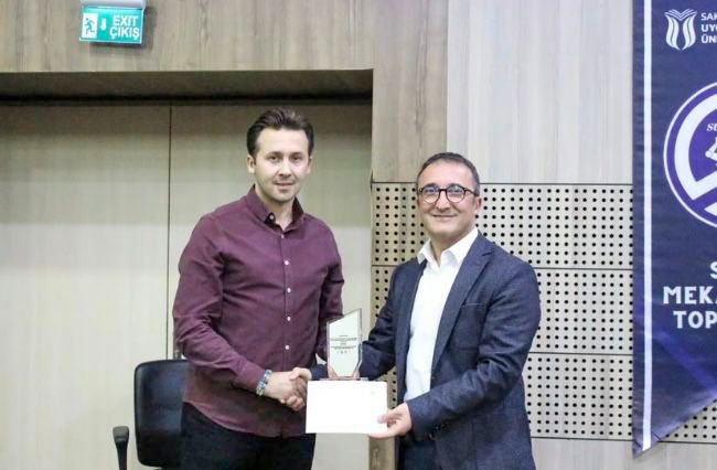 Yöneticiler ve öğrenciler Otomotiv Zirvesi’nde buluştu