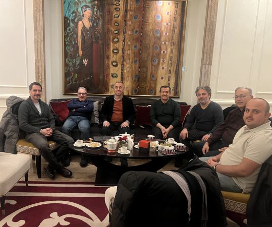  Budapeşte Türk Büyükelçiliği Diyanet İşleri Başkanlığı Din İşleri Koordinatörü Mehmet Karakoyun, Macaristan'da İş Adamları ile Buluştu