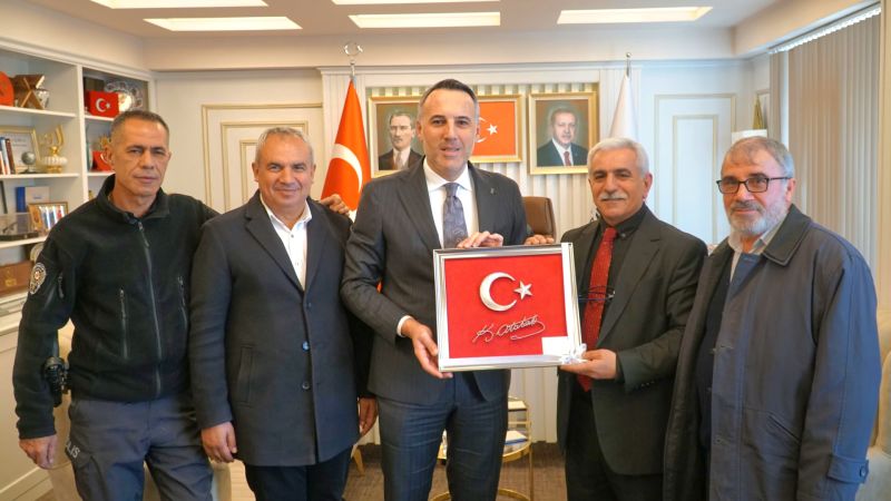 Sakarya Gaziantepliler Derneği’nden Yunus Tever’e ‘Hayırlı Olsun’ ziyareti