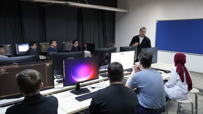 Yüksek kapasiteli bilgisayar laboratuvarı kuruldu