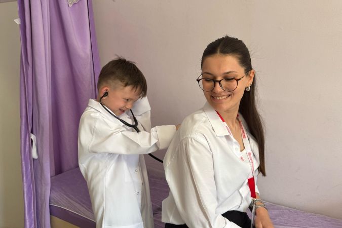 Minik Doktor Mert, 23 Nisan’da Hayalini Gerçeğe Dönüştürdü