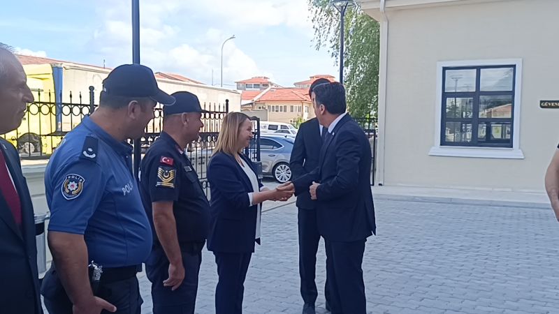 Bilecik’e Veda, Hizmete Vefa: Vali Şefik Aygöl Veda Turlarına Pazaryeri’nden Başladı