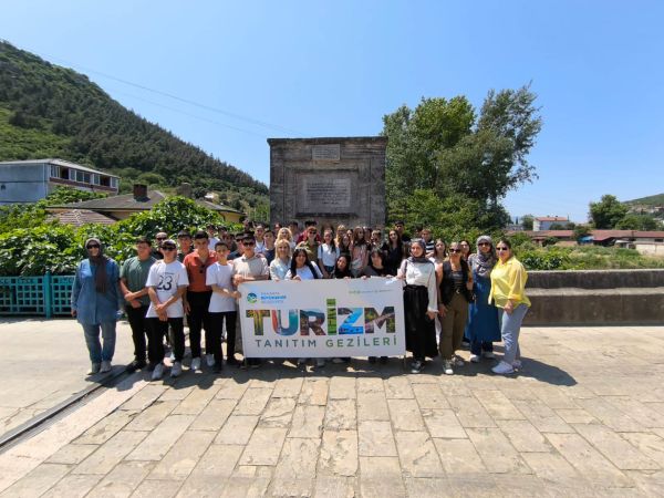 Gençler Sakarya’yı keşfetti Büyükşehir’den tarih ve doğa gezisi