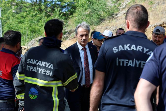 Alemdar yangın felaketinin yaşandığı Taraklı’da:“Gelişmeleri yakından takip ediyoruz”