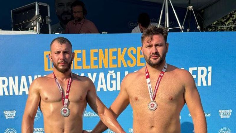 Büyükşehir’in sporcuları güreş ve bisiklette kürsüde yer aldı