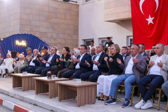 Bozüyük’te Çocuk Evleri Sitesi’nde Sünnet Düğünü