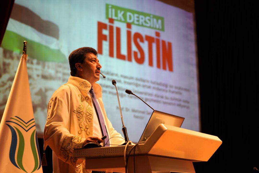 Akademisyenler Filistin davasına omuz vermeli