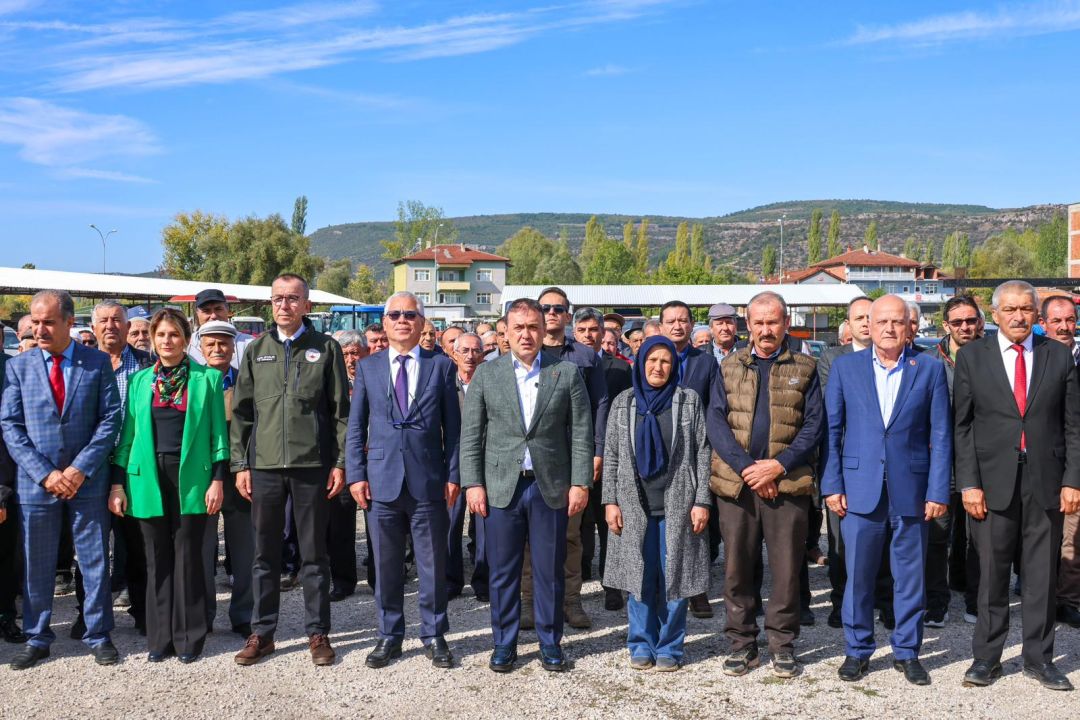 Bilecik’te Tarıma Büyük Destek 901 Çiftçiye 508 Bin Kilogram Tohum Dağıtıldı