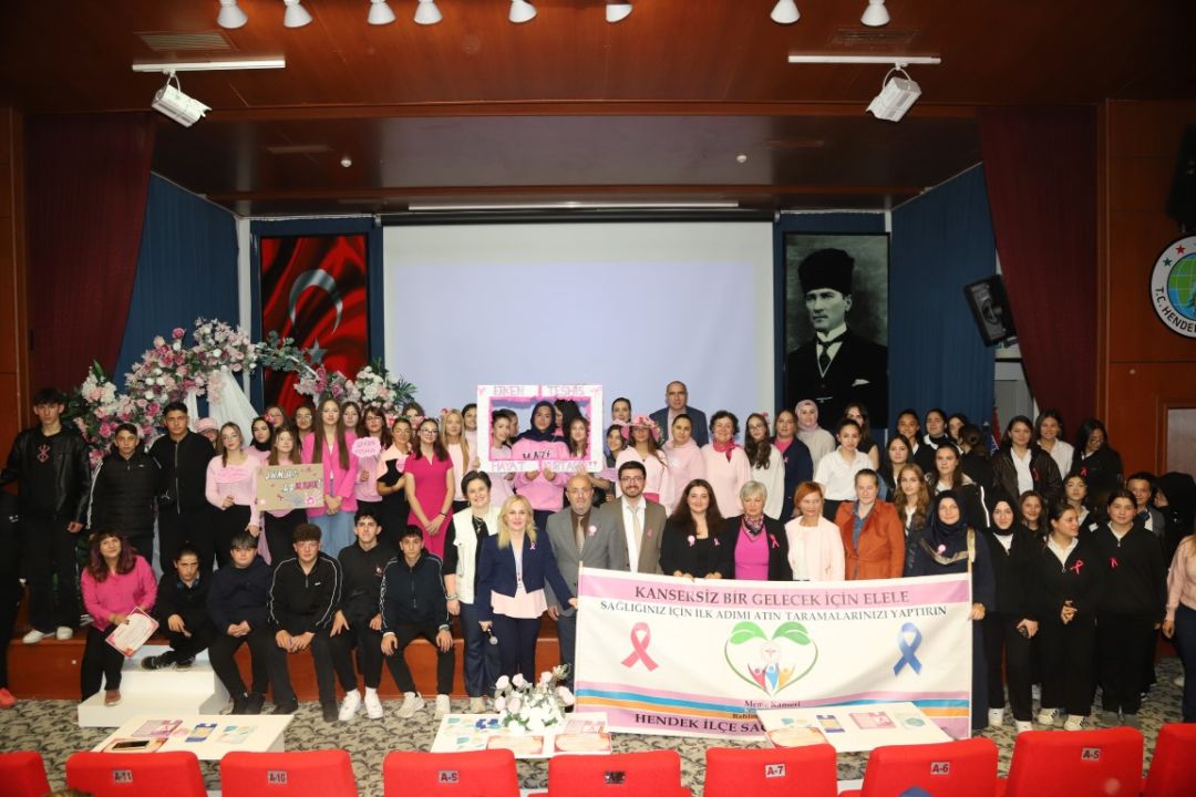 Hendek’te meme kanseri farkındalığına dikkat çeken özel konferans düzenlendi