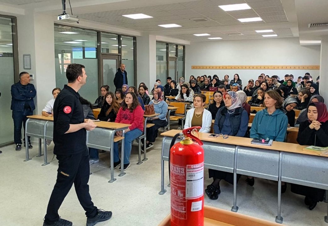 Ferizli MYO’da yangın tatbikatı yapıldı