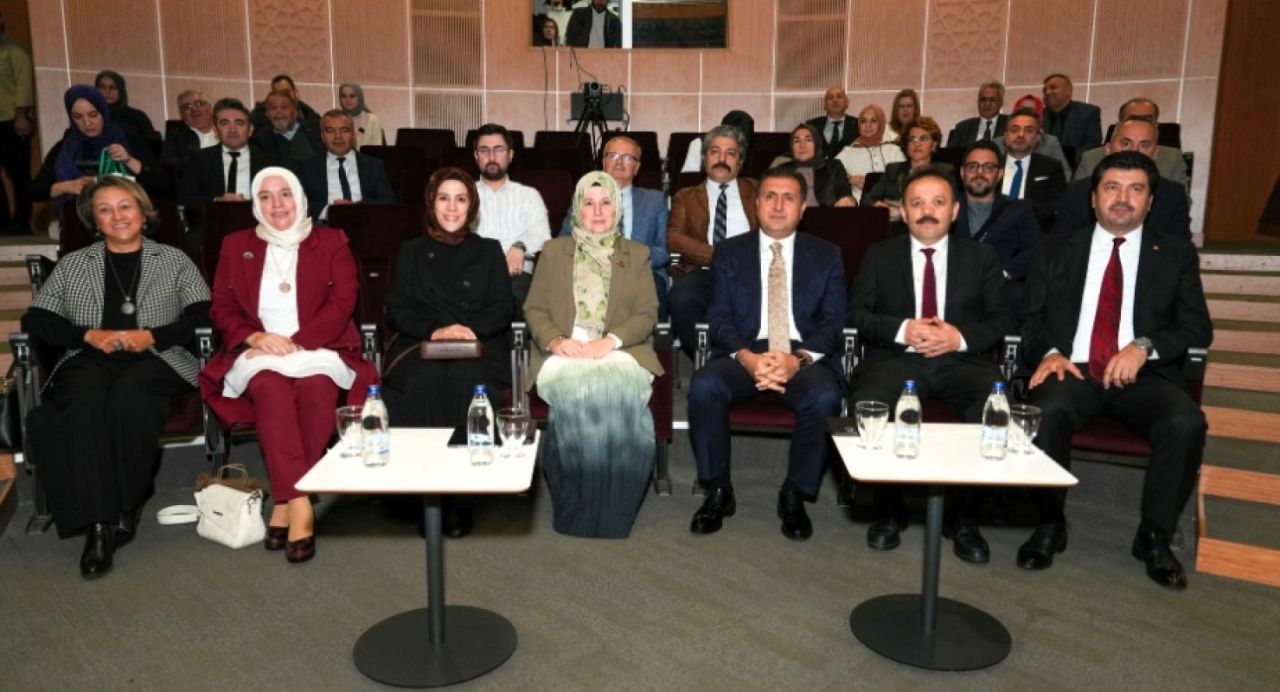 +1 Eğitim Modeli TÜRGEV’in çalıştayında anlatıldı