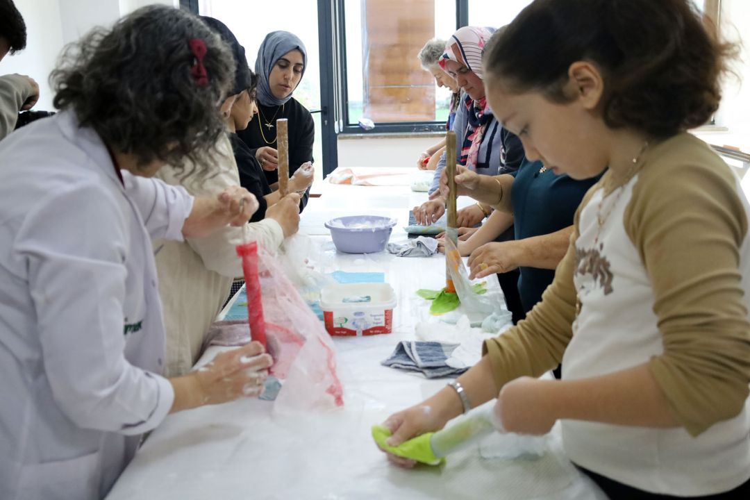 Ara tatilin en renkli programı Anne ve çocuklar SAMEK’te birlikte üretti