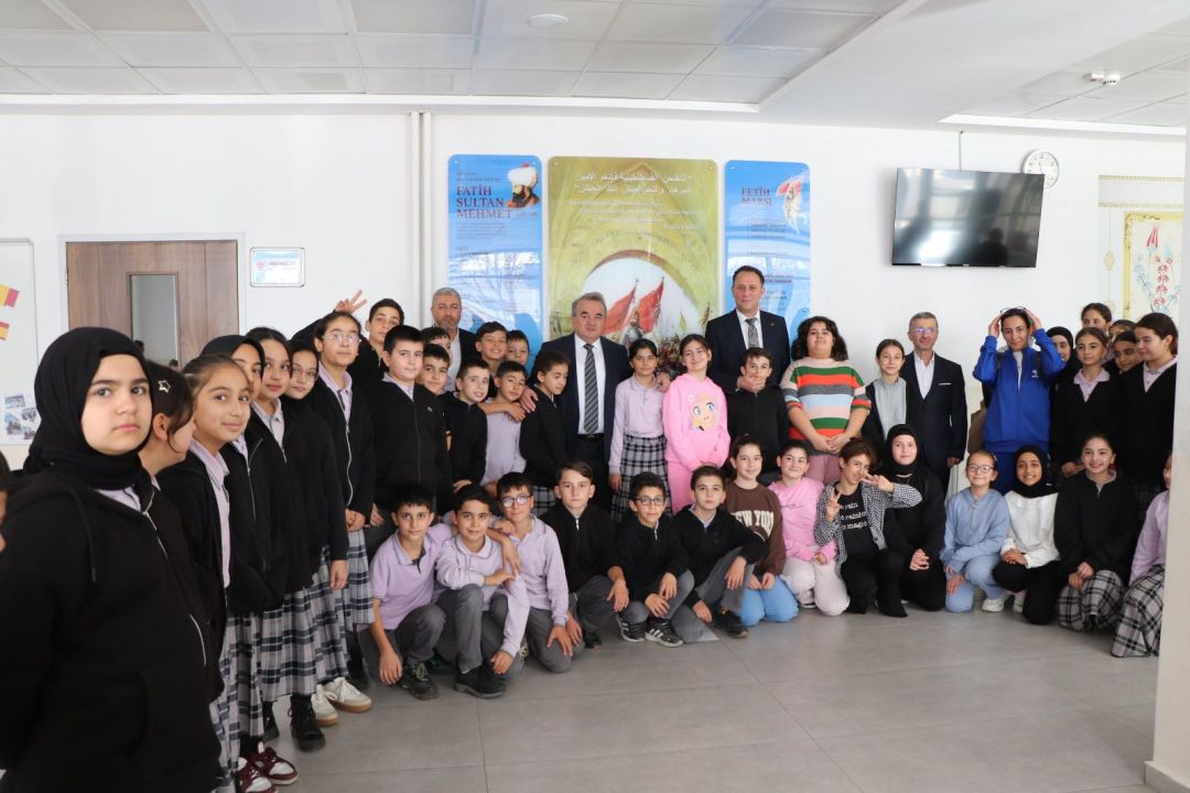 Bozüyük Kaymakamı Adem Öztürk’ten Okullara Moral Ziyareti