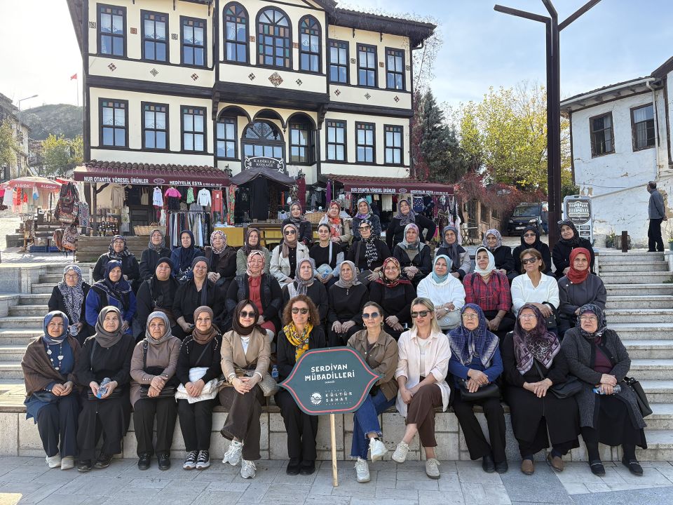 Büyükşehir tanıtım gezileriyle tarihe ışık tutuyor