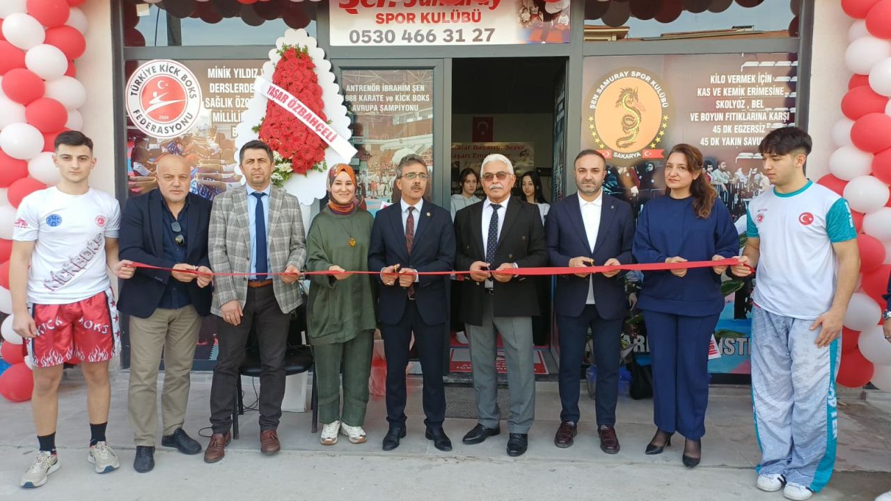 Kick Box'un ustası İbrahim Şen; “Gençlerimizi bataklıktan kurtarmak için çalışıyoruz”