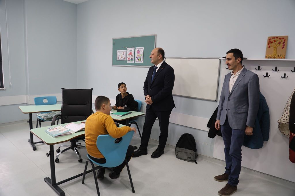 BAŞKAN YILDIZ 3 ARALIK ENGELLİLER GÜNÜNÜ UNUTMADI