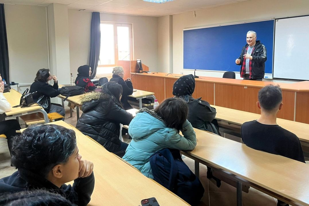 Görme engelli bireylerin deneyimleri paylaşıldı