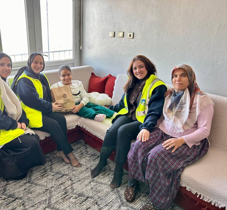Büyükşehir’den Taraklı’da gönüllere dokunan ziyaret