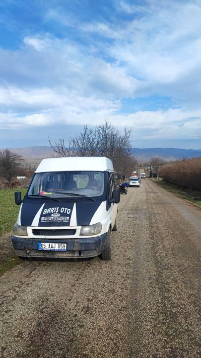 Pazaryeri’nde Feci Kaza: Motosiklet ile Minibüs Çarpıştı, 2 Yaralı