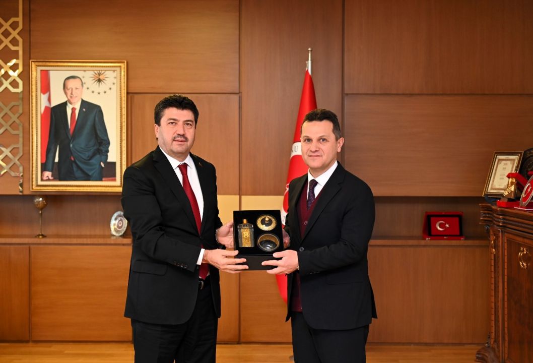 +1 Eğitim Modeli en başarılı sistemlerle aynı çizgide