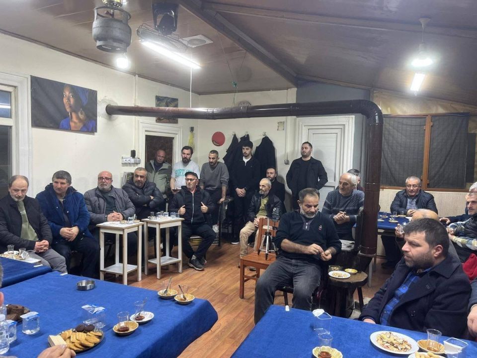 Oğuz Can Curoğlu: “Geyve Nuruosmaniye’de Vatandaşlarımızın Taleplerini Yerinde Dinledik”