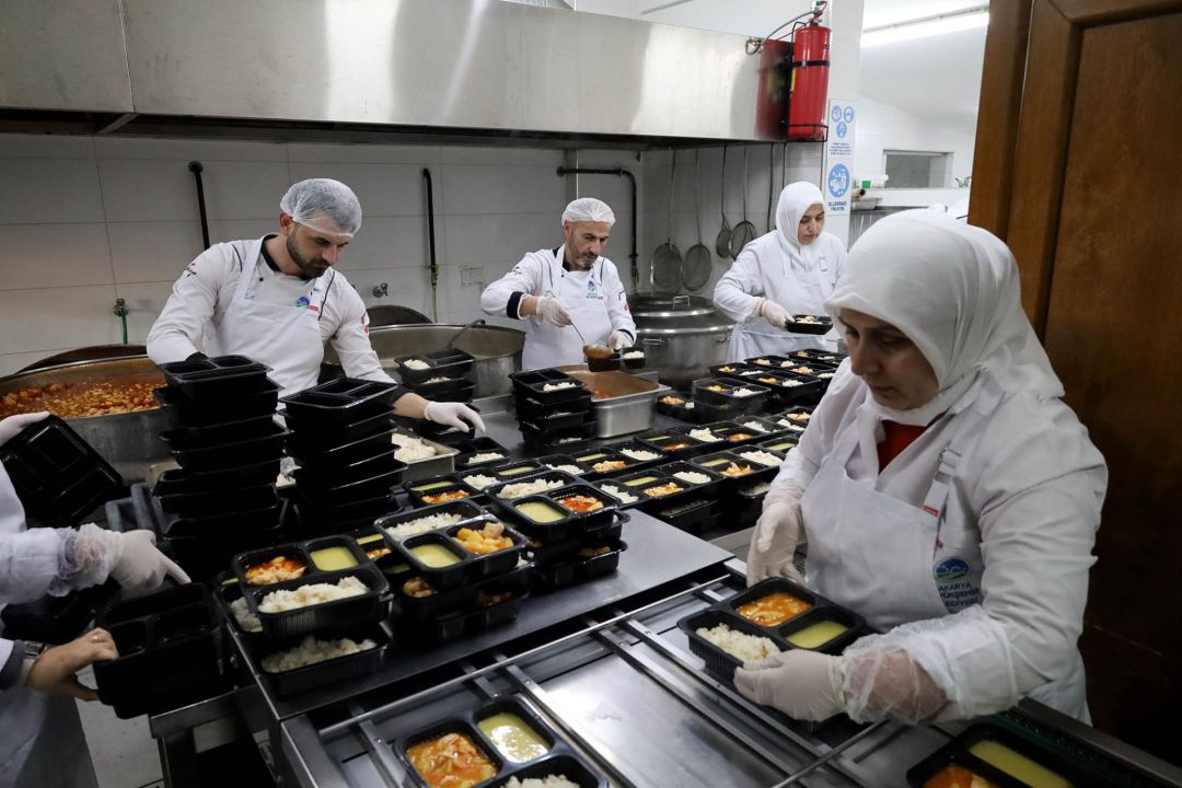 Büyükşehir Aşevi, bu Ramazan’da da sofralara sıcak yemek ulaştıracak