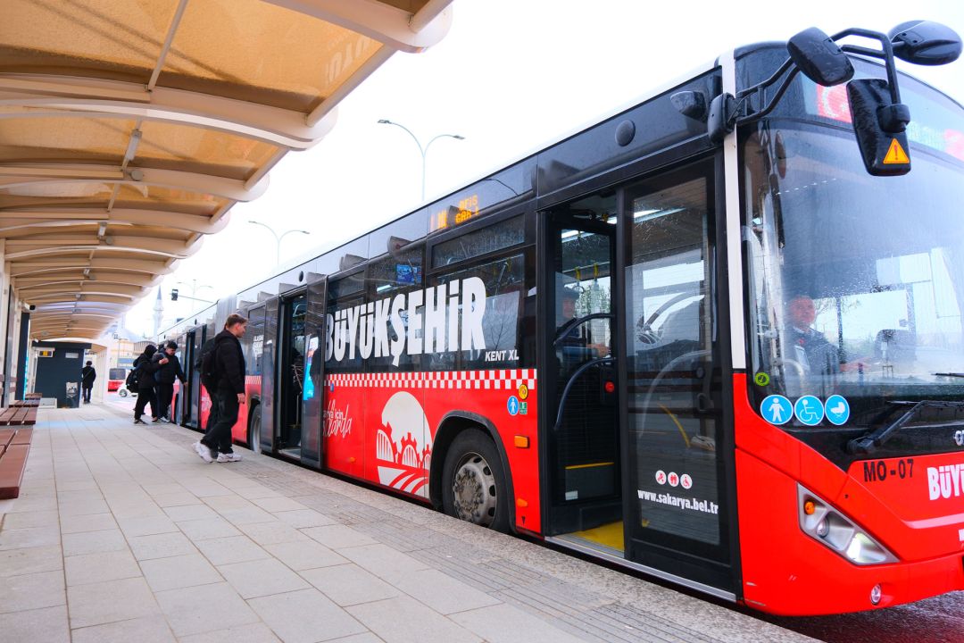 Büyükşehir’den Ramazan’a özel düzenleme Metrobüsler ek sefer yapacak