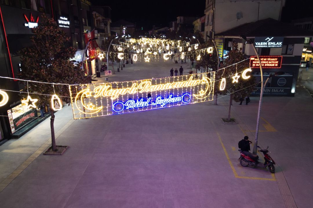 Akyazı on bir ayın sultanı Ramazan'a hazır