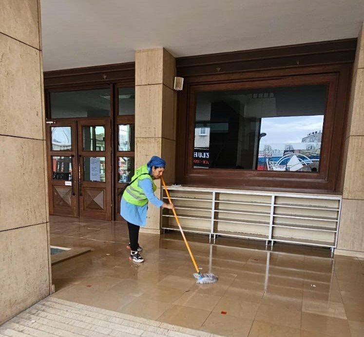 Adapazarı’nda Camilerinde Ramazan Temizliği