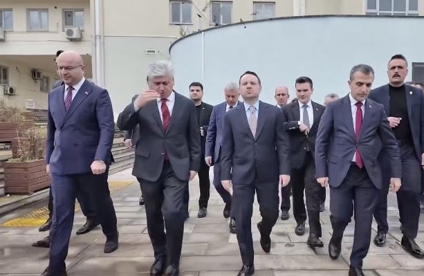 ADALET BAKANI AKIN GÜRLEK’TEN MHP SAKARYA İL BAŞKANLIĞINA ZİYARET 