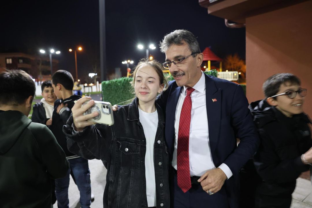 ERENLER BELEDİYESİ RAMAZAN ETKİNLİKLERİNDE ÇOCUKLAR GÖNÜLLERİNCE EĞLENDİ