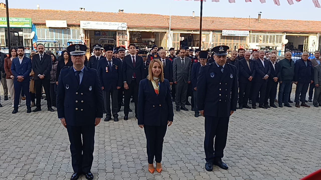PAZARYERİ’NDE 18 MART RUHU; ŞEHİTLER DUALARLA ANILDI