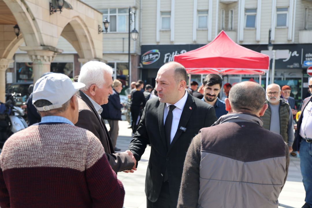 GEYVE BELEDİYESİ’NDEN MUHSİN BAŞKAN HAYRINA LOKMA HAYRI
