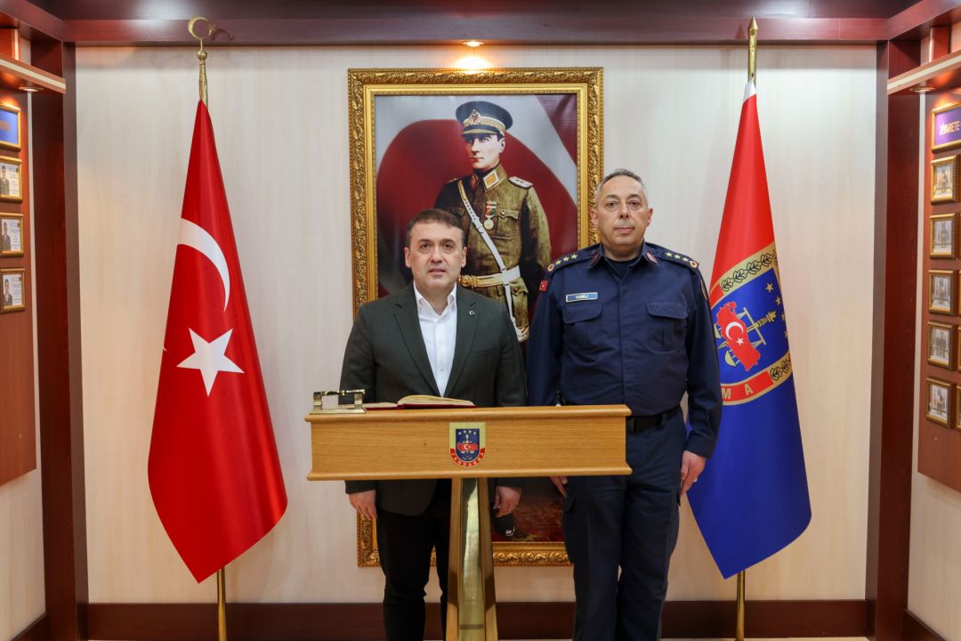Vali Sözer’den Jandarma’ya Ziyaret: “Huzur ve Güvenlik İçin Özverili Çalışma”
