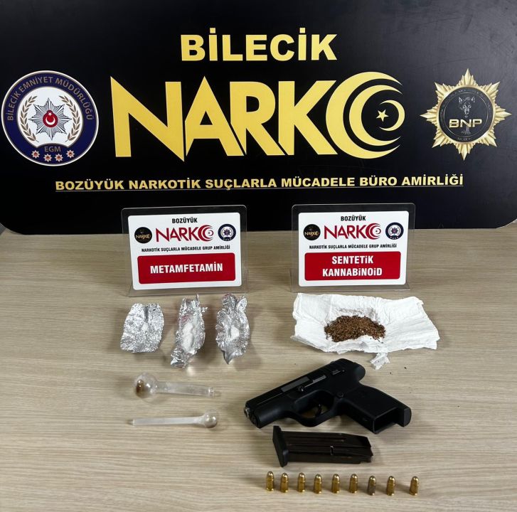 Bilecik’te Narkotik Operasyonu: Uyuşturucu ve Silah Ele Geçirildi!