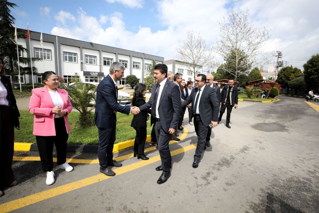 SUBÜ’nün sağlık birimlerinde bayrak değişimi
