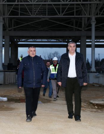 Yeni Hal Kompleksi’nin üzeri kapatılıyor