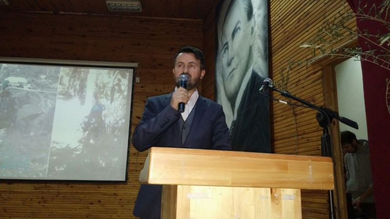 Eller şehitler için semaya açıldı
