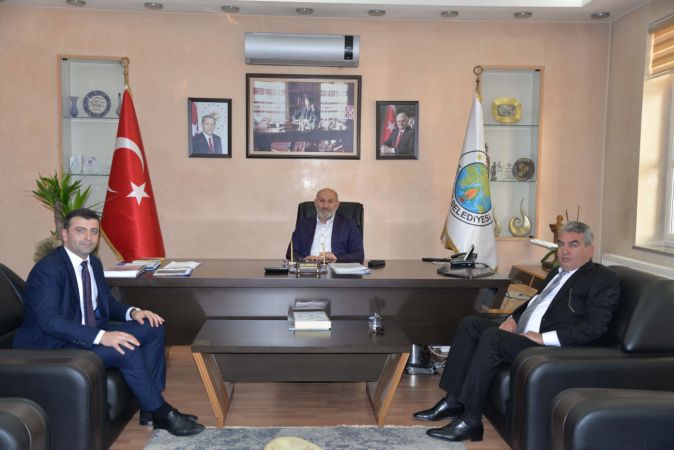 Yeni Banka Müdürlerinden ziyaret