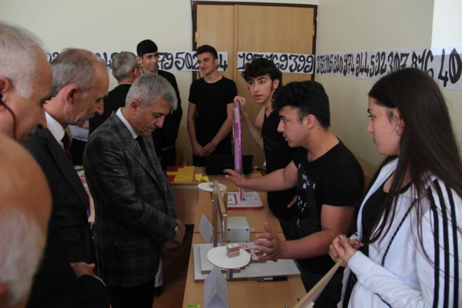 Ferizli Fikret-İsmet Aktekin Anadolu lisesi matematik şenliği düzenlendi