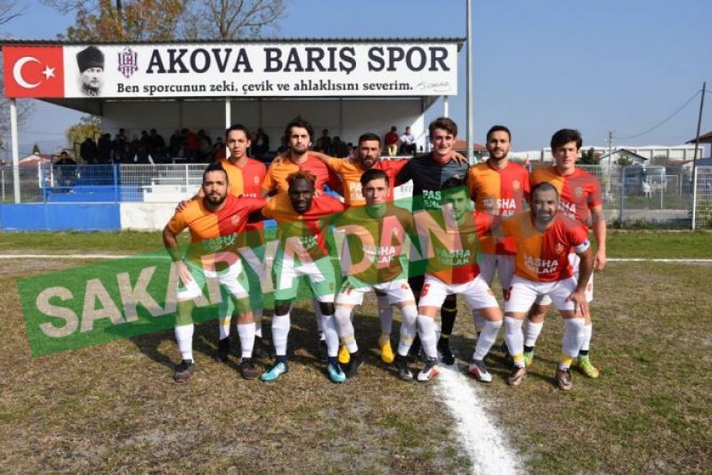 Akova Barışspor Sahasında Yara Aldı