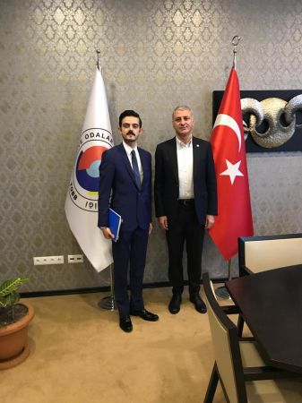 SERDİVAN’IN GENÇ ADAY ADAYI AKGÜN ALTUĞ’U ZİYARET ETTİ…