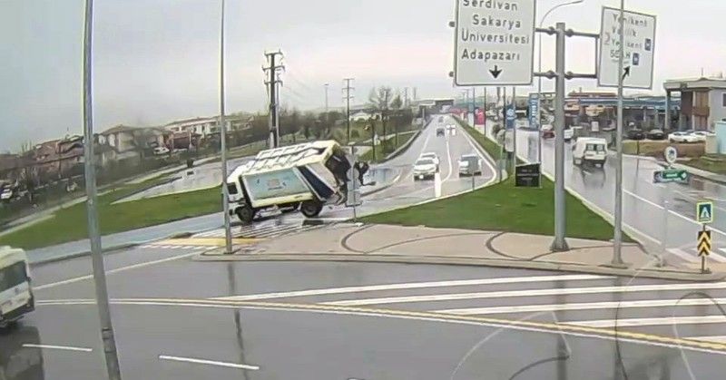 Sakarya'da trafik kazaları KGYS'ye böyle yansıdı