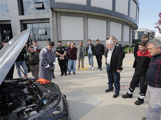 SATSO 21. Meslek Komitesi'nden Üyelere Elektrikli ve Hibrit Araç” Eğitimi
