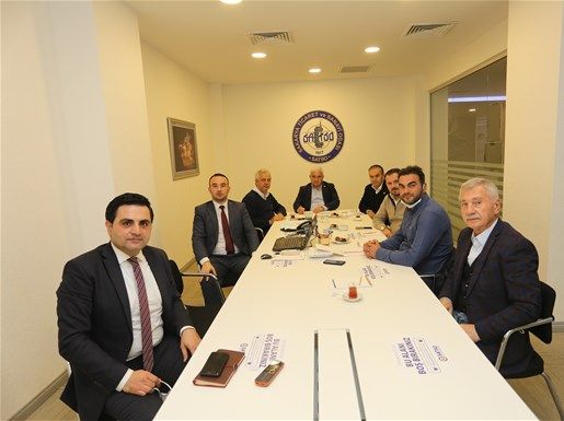 İnşaat müteahhitleri fahiş fiyat artışlarıyla mücadele ediyor