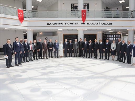  Başkan Altuğ, Ticaret Bakanı Prof. Dr. Ömer Bolat ‘a Sakarya İş Dünyası'nın Taleplerini iletti